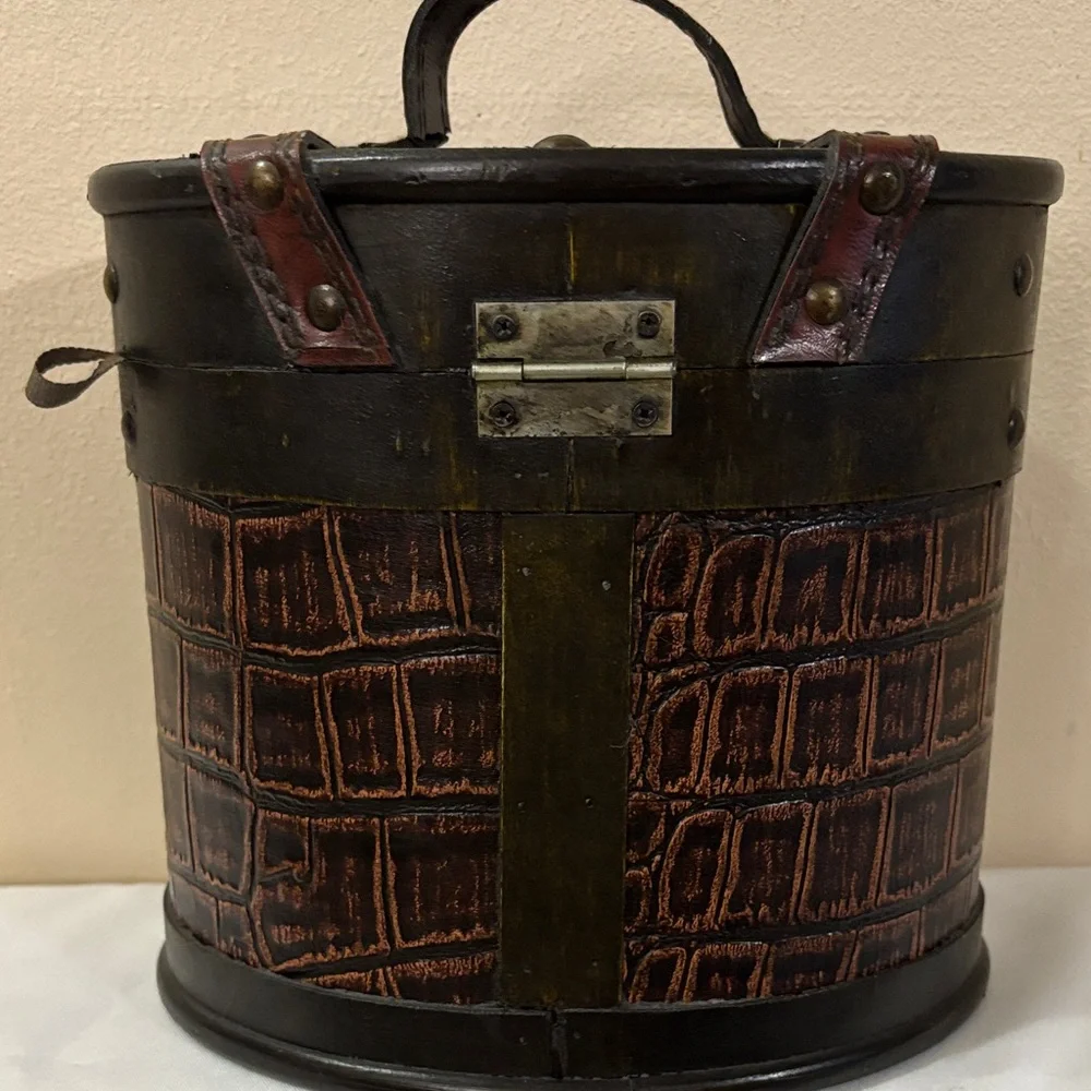 Vintage Leather and Wood purse